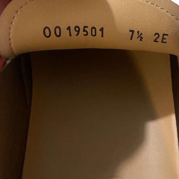 SALVATORE FERRAGAMO ORANGE RUBBER LEATHER LOAFER - Picture 5 of 5